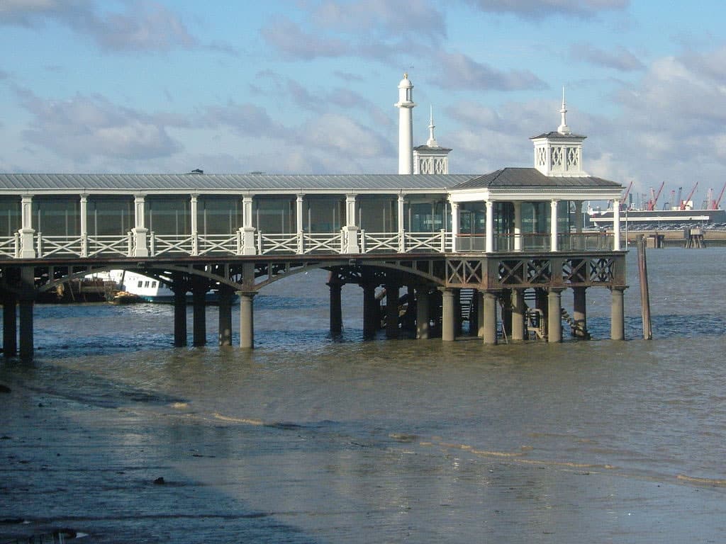 Photo of Gravesend pier